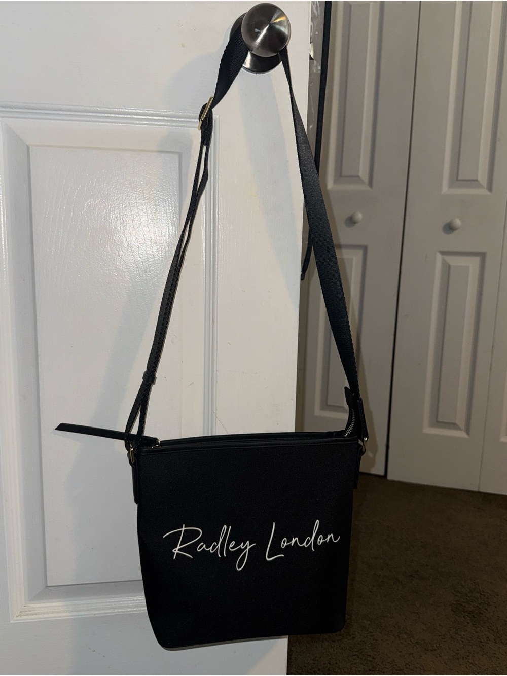 RADLEY LONDON Black Signature Crossbody Bag
